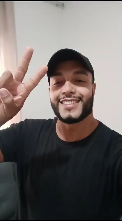 Apresentando Sérgio Montagens